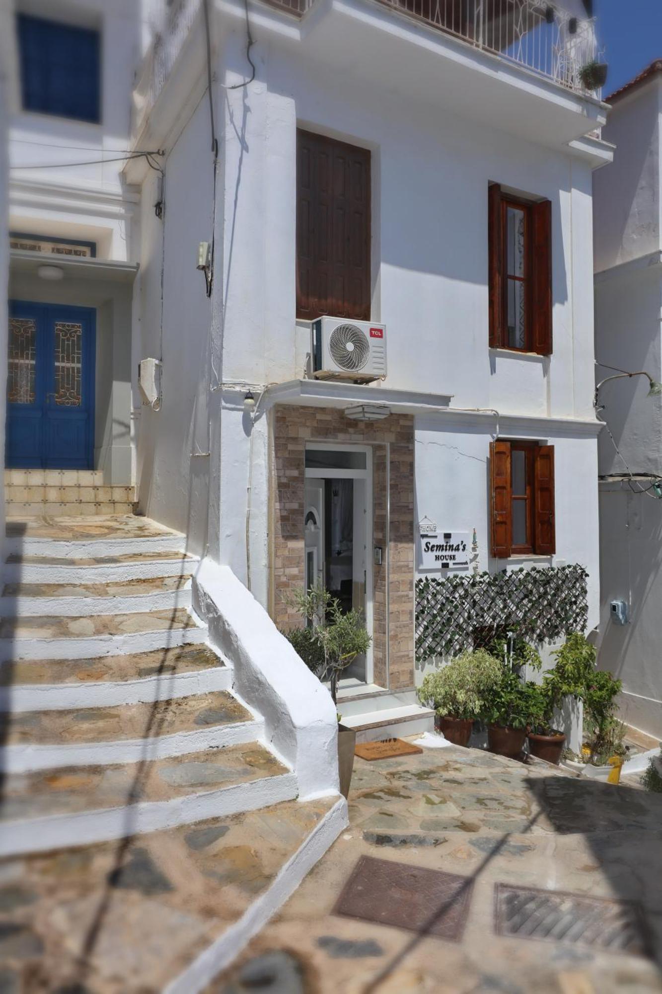 Seminas House Villa สโกเปลอสทาวน์ ภายนอก รูปภาพ